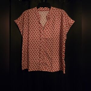 Red Geometric Print Blouse | Size Large | Short Sleeve V-Neck Top